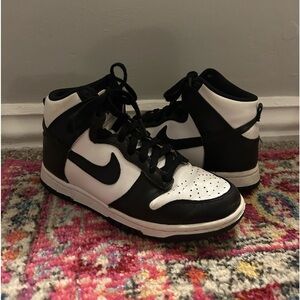 High top Nike Dunks